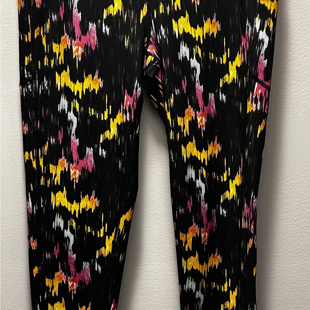 DKNY Sport Women's multicolor printed high-waist 7/8 training leggings